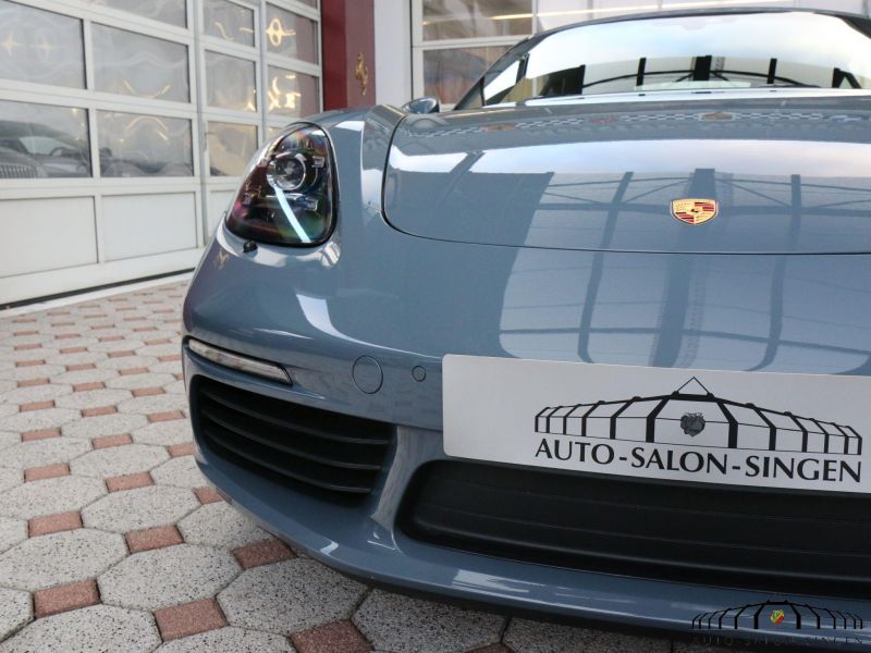 Porsche Cayman 718 S