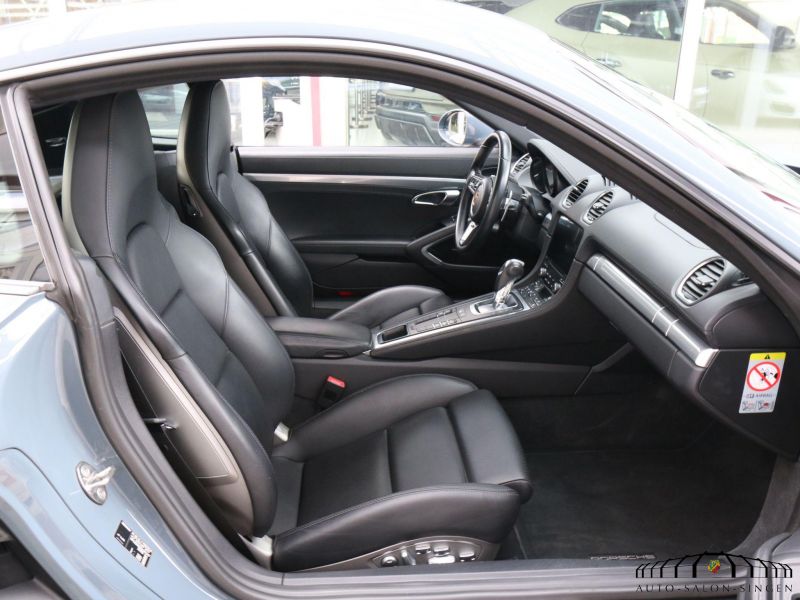Porsche Cayman 718 S