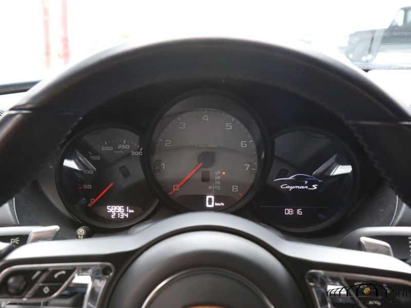 Porsche Cayman 718 S