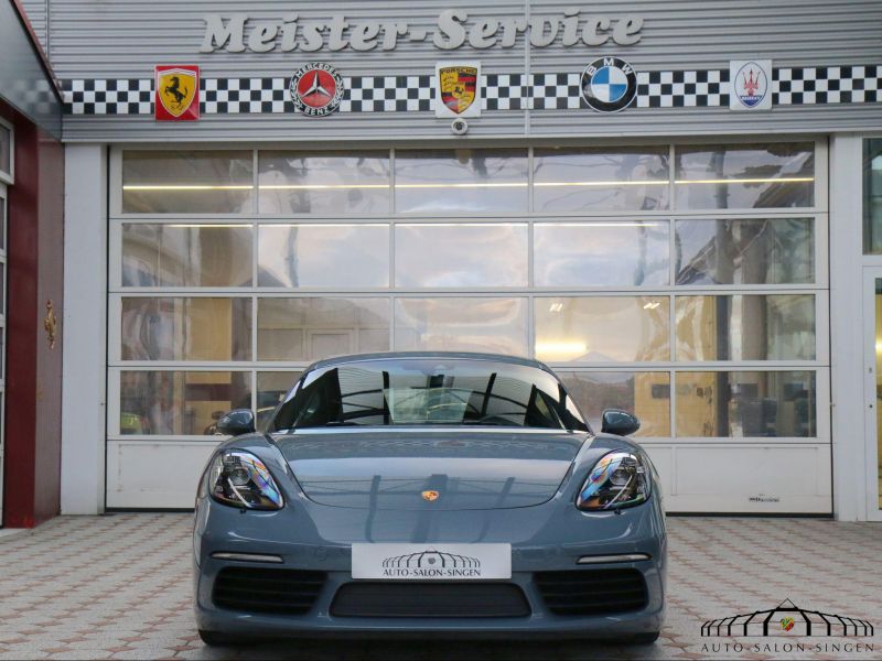 Porsche Cayman 718 S
