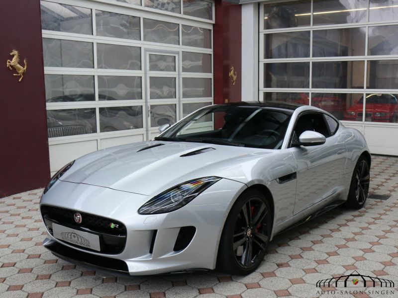 Jaguar F-Type V8 R