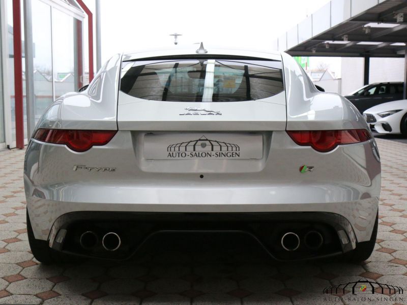 Jaguar F-Type V8 R
