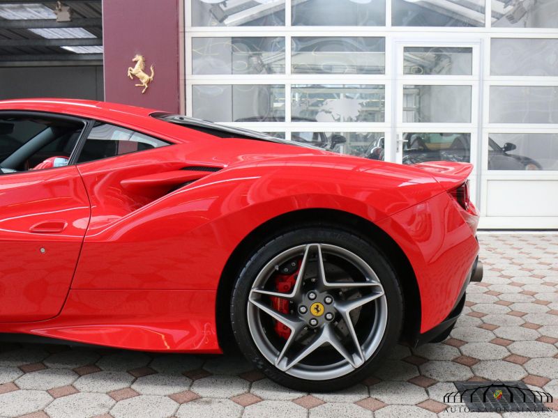 Ferrari F8 Tributo