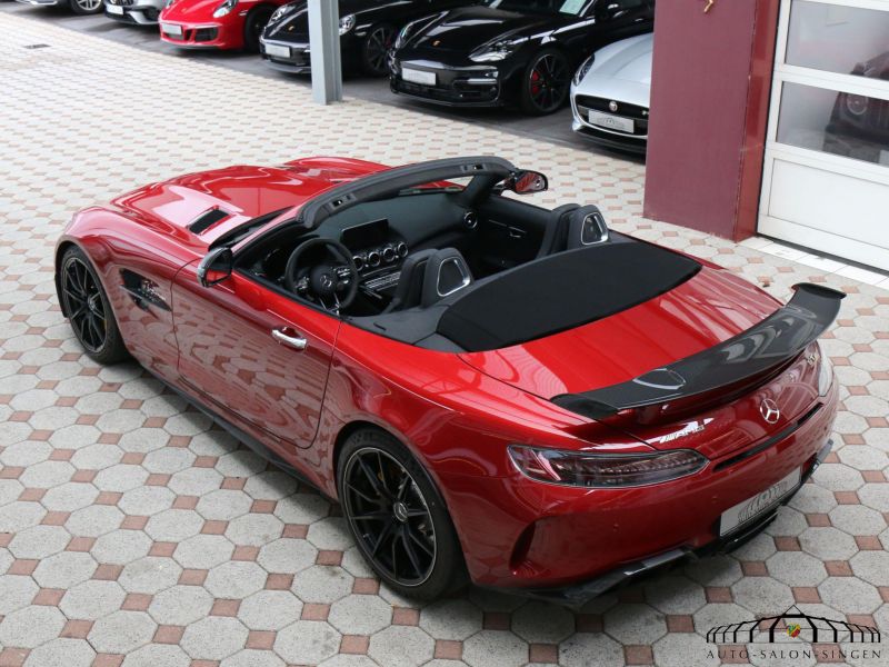 Mercedes-Benz AMG GT R Roadster