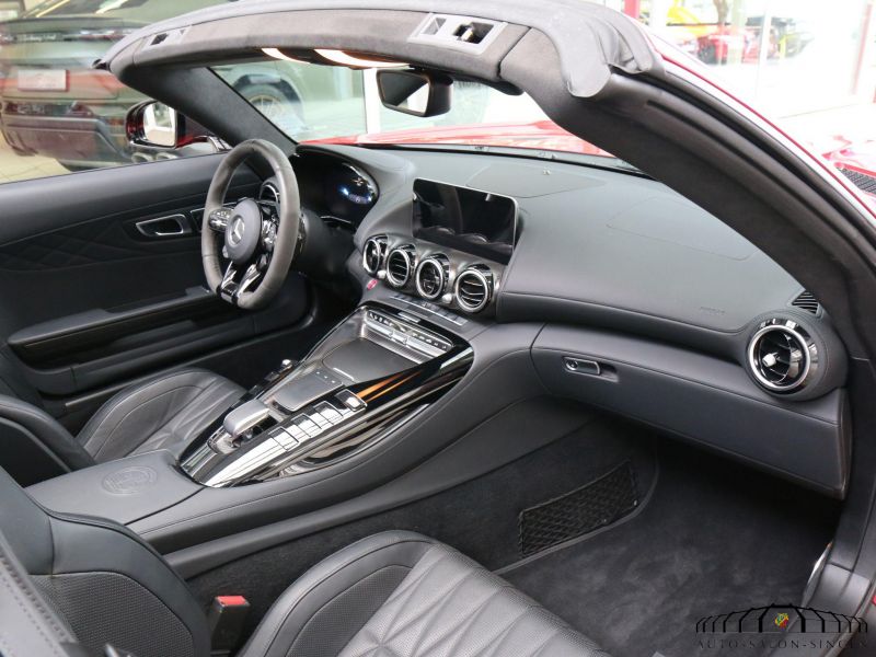 Mercedes-Benz AMG GT R Roadster