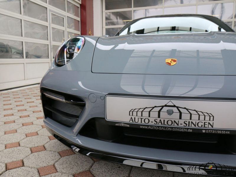 Porsche 992 Carrera S