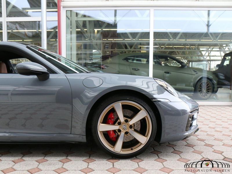 Porsche 992 Carrera S