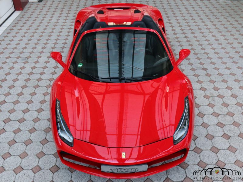 Ferrari 488 Spider