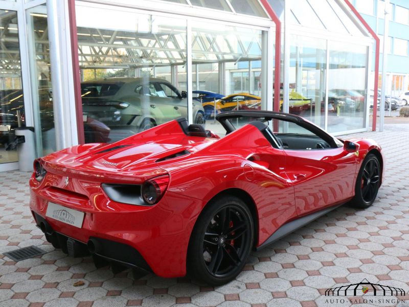 Ferrari 488 Spider