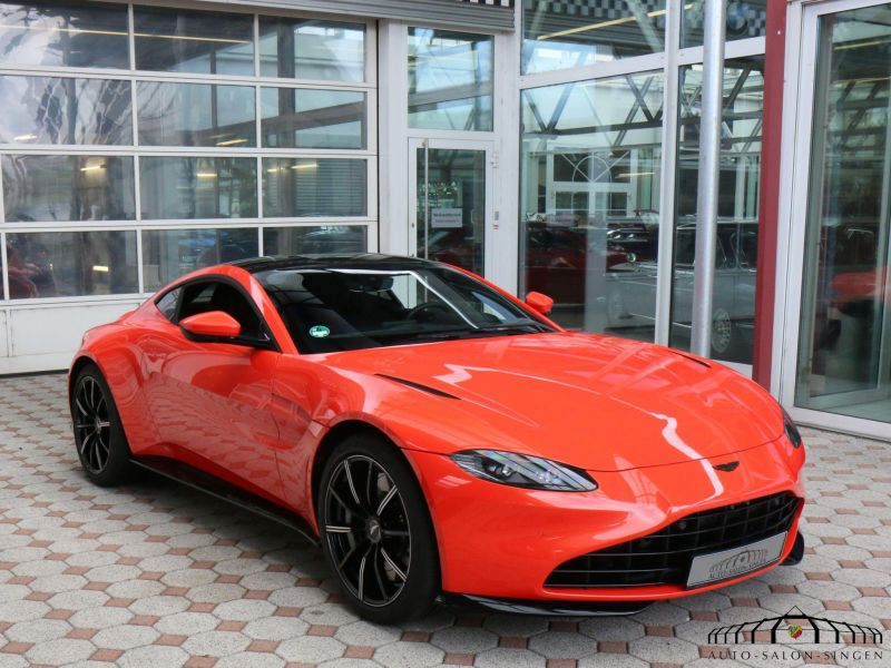 Aston Martin V8 Vantage Coupe 