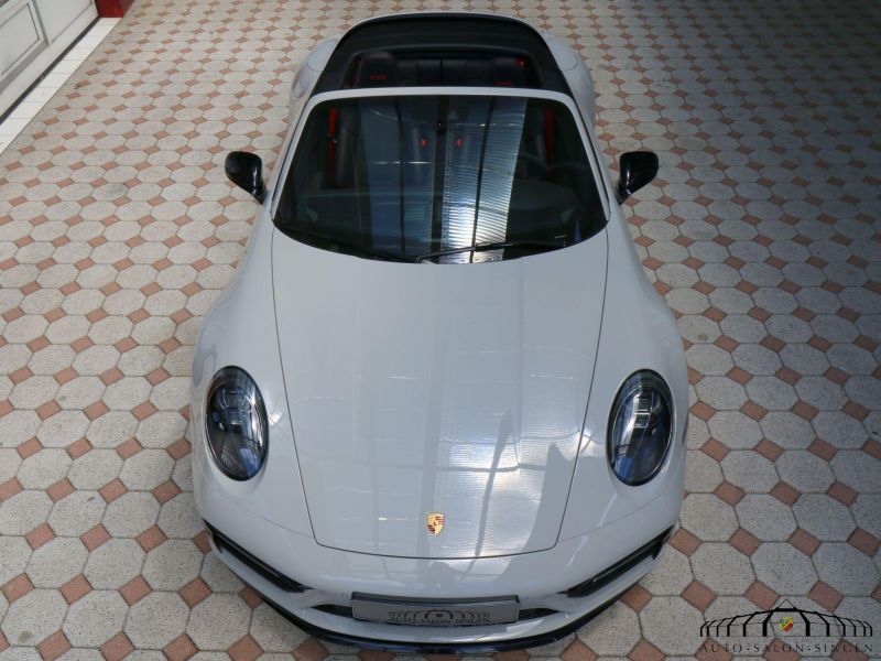 Porsche 992 Carrera  4 GTS Cabrio