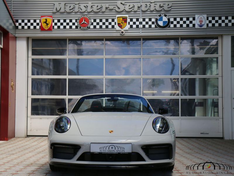 Porsche 992 Carrera  4 GTS Cabrio
