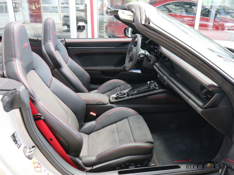Porsche 992 Carrera  4 GTS Cabrio