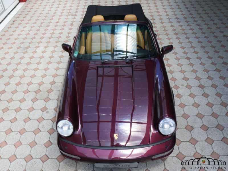 Porsche 964 Carrera 4 Cabrio
