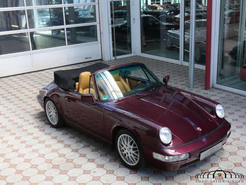 Porsche 964 Carrera 4 Cabrio