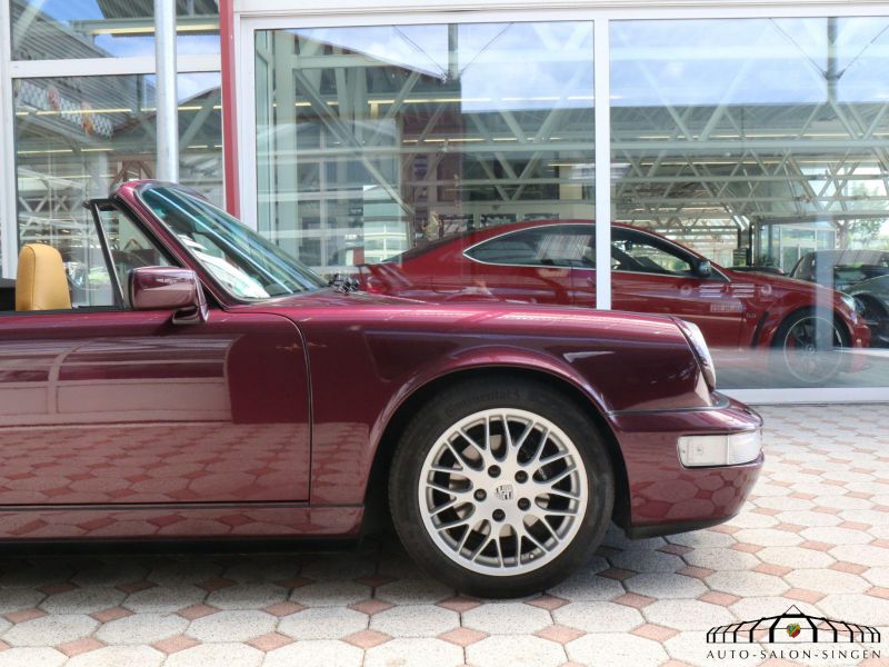 Porsche 964 Carrera 4 Cabrio