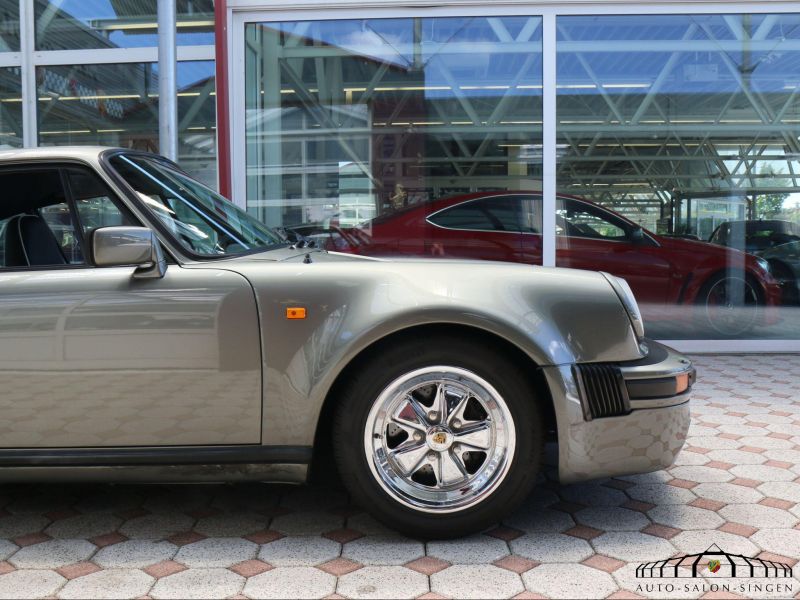 Porsche 911 Turbo 3.3