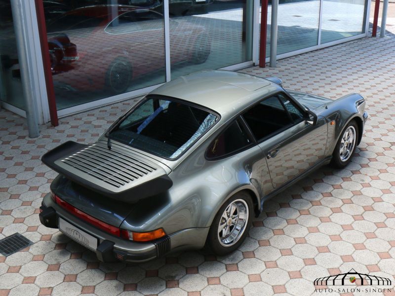 Porsche 911 Turbo 3.3