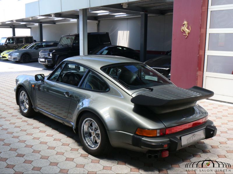 Porsche 911 Turbo 3.3