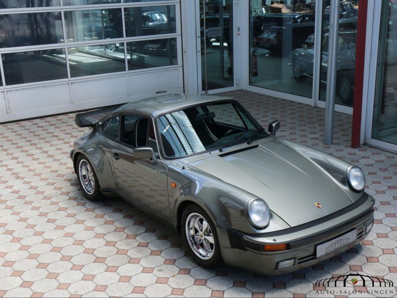 Porsche 911 Turbo 3.3