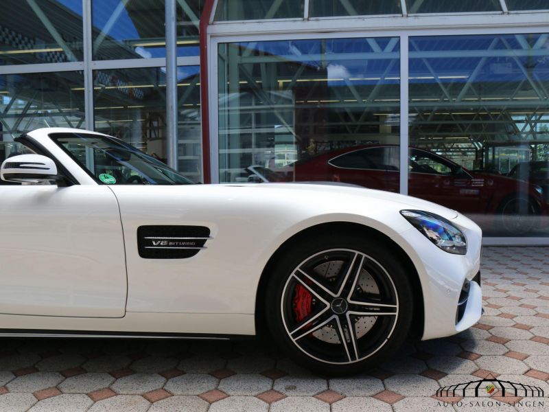 Mercedes-Benz AMG GT Roadster