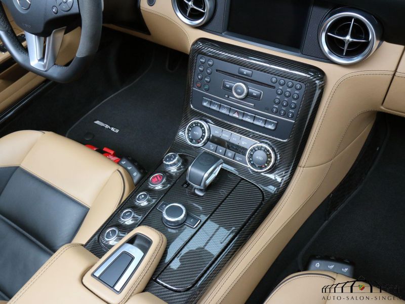 Mercedes-Benz SLS AMG Roadster