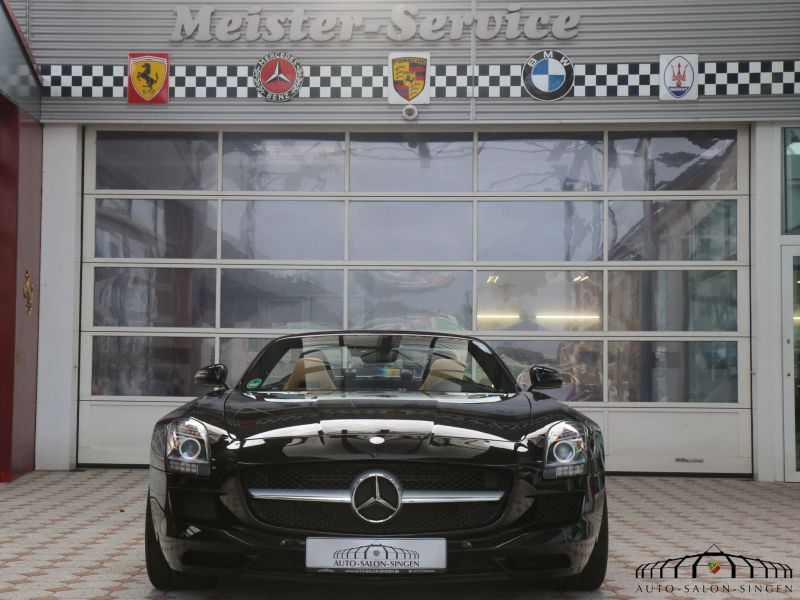 Mercedes-Benz SLS AMG Roadster