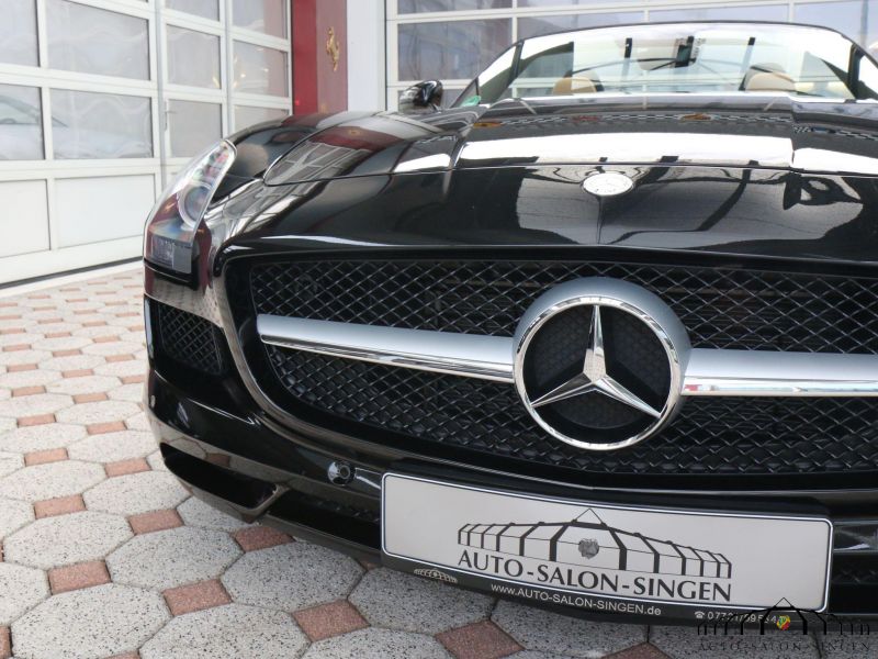 Mercedes-Benz SLS AMG Roadster