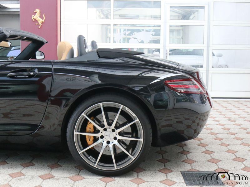 Mercedes-Benz SLS AMG Roadster