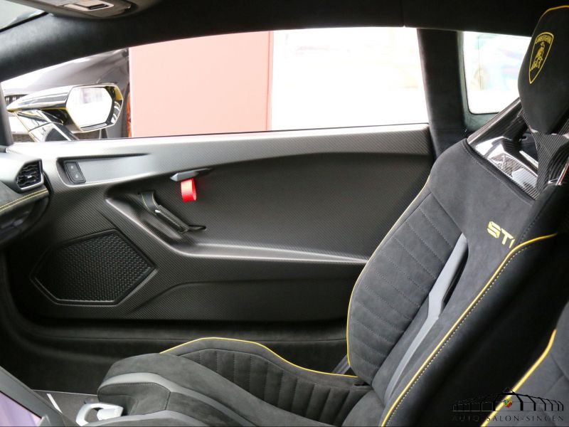 Lamborghini Huracán STO Coupe