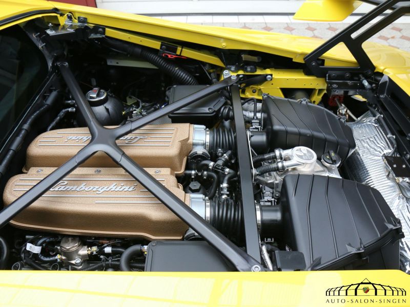 Lamborghini Huracán STO Coupe