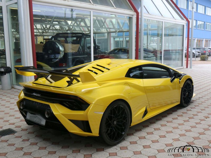 Lamborghini Huracán STO Coupe