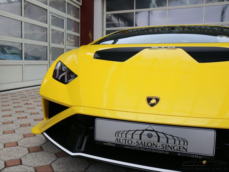 Lamborghini Huracán STO Coupe