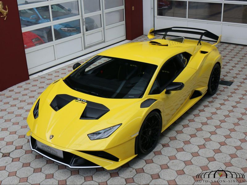 Lamborghini Huracán STO Coupe