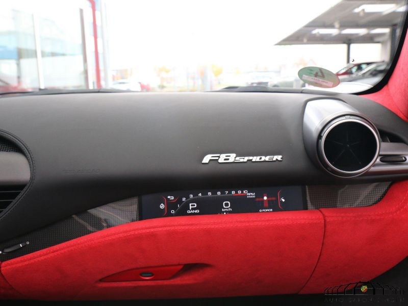 Ferrari F8 Spider