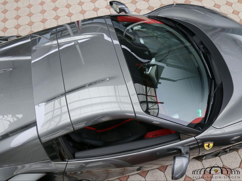 Ferrari F8 Spider