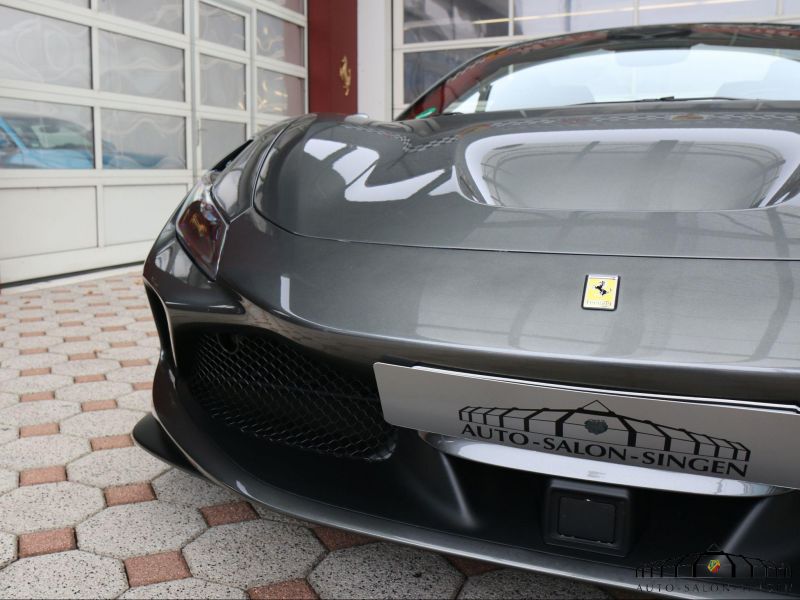 Ferrari F8 Spider