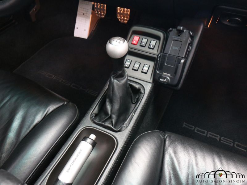 Porsche 993 Carrera 4S