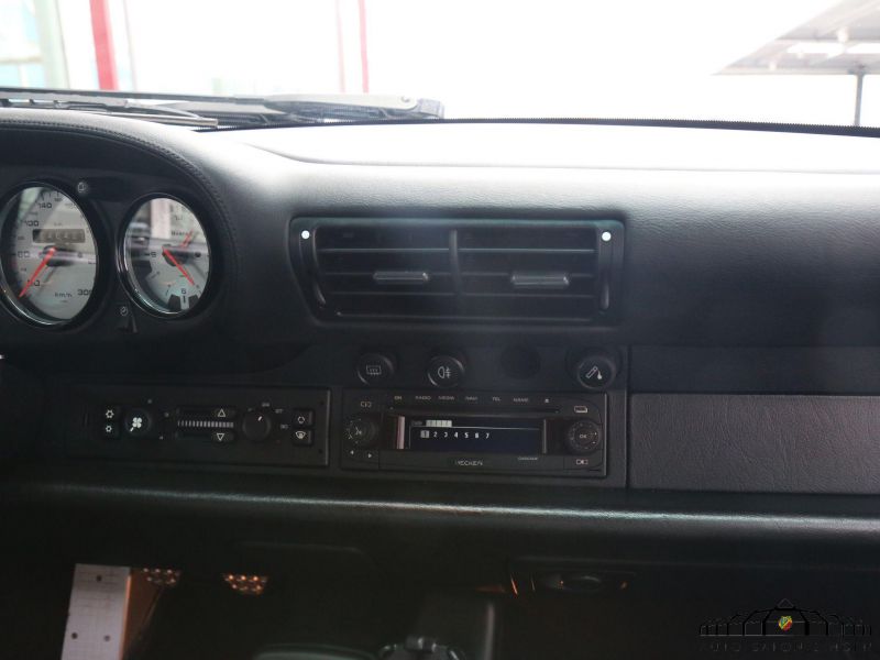 Porsche 993 Carrera 4S