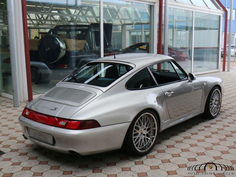 Porsche 993 Carrera 4S