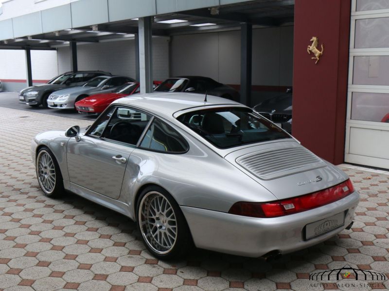 Porsche 993 Carrera 4S