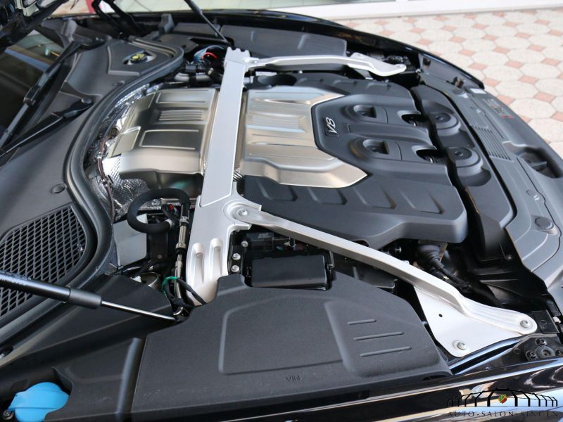 Bentley Continental GTC V8