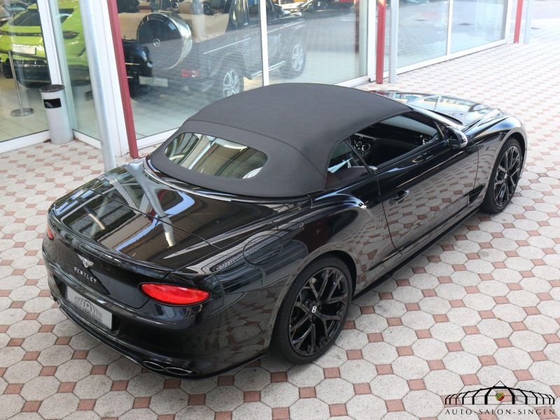 Bentley Continental GTC V8
