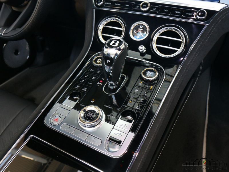Bentley Continental GTC V8