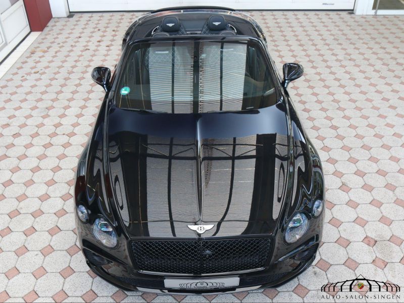 Bentley Continental GTC V8
