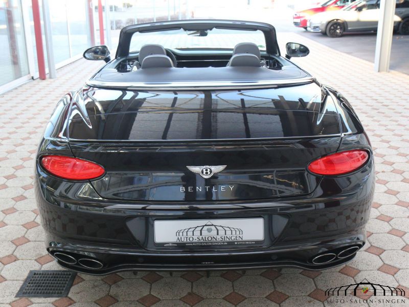 Bentley Continental GTC V8