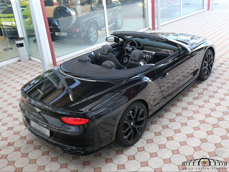 Bentley Continental GTC V8