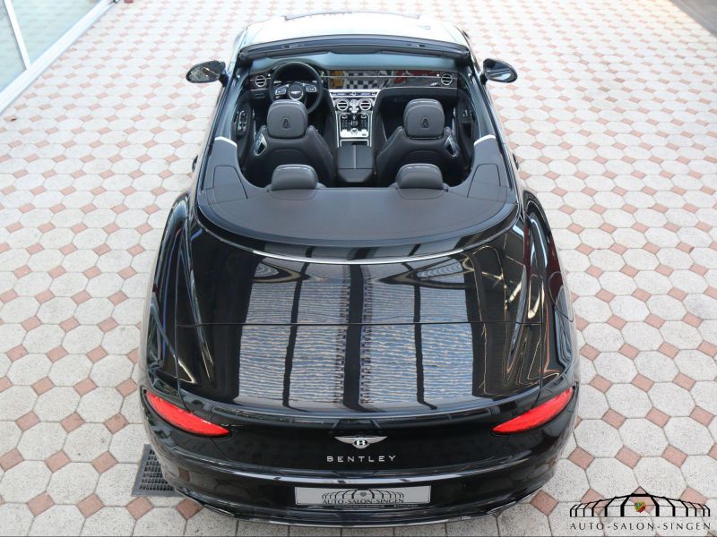 Bentley Continental GTC V8