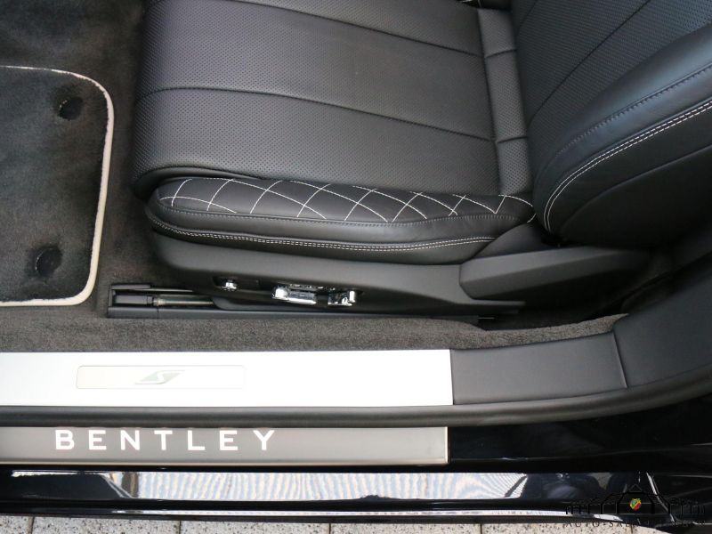 Bentley Continental GTC V8