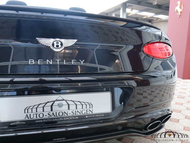 Bentley Continental GTC V8